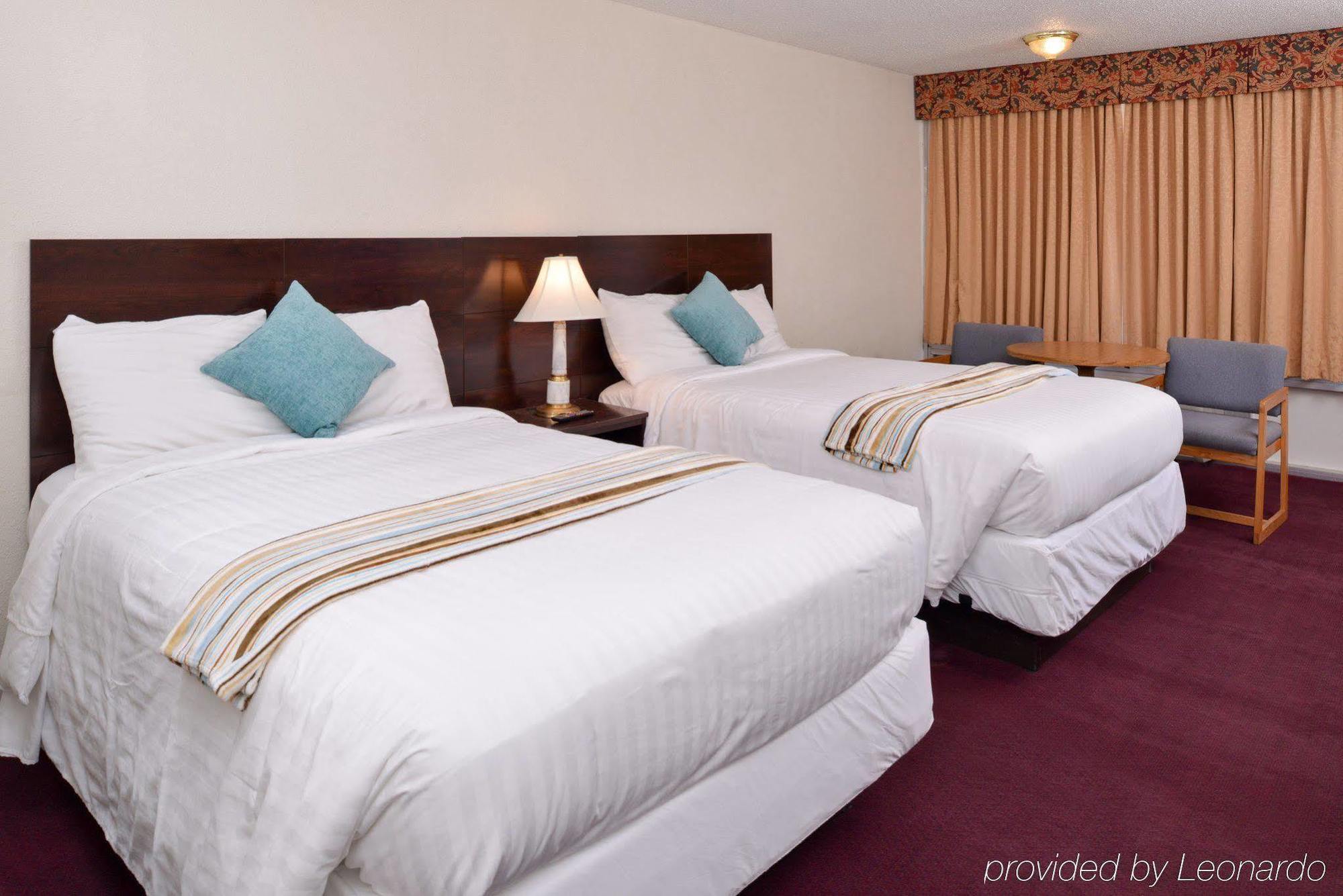 Red Carpet Inn Battleboro Экстерьер фото